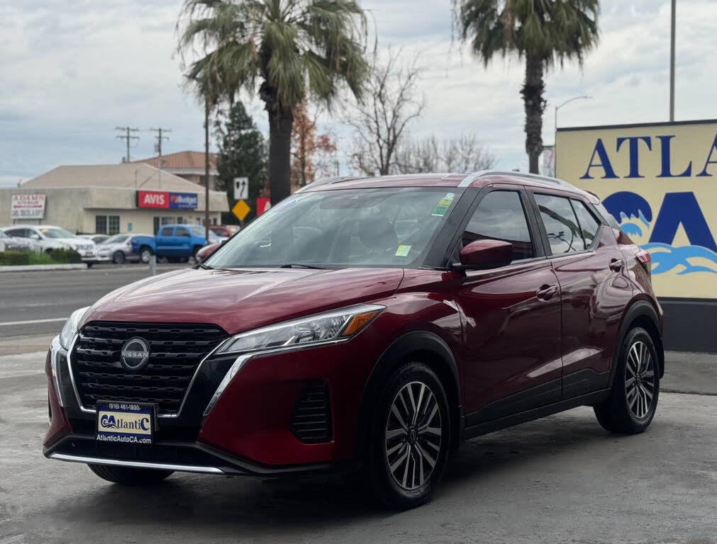 2022 Nissan Kicks SV FWD