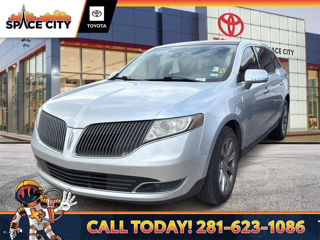 2014 Lincoln MKT FWD