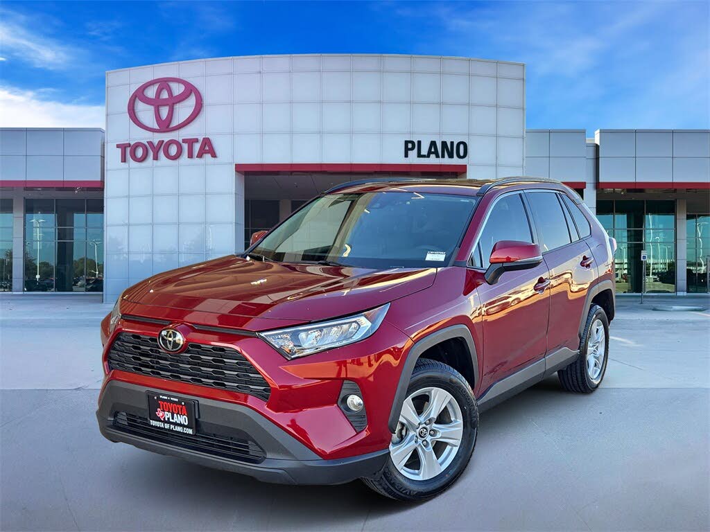 2020 Toyota RAV4 XLE FWD
