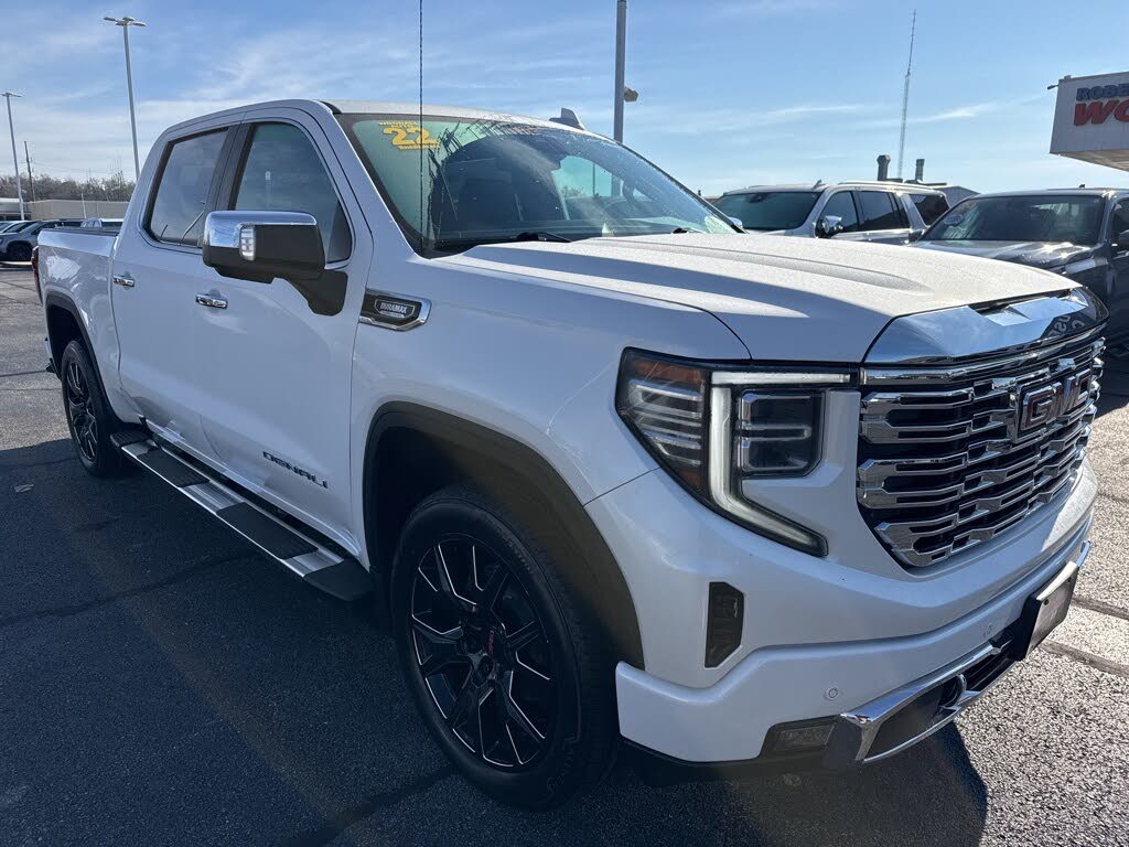 2022 GMC Sierra 1500 Denali Crew Cab 4WD
