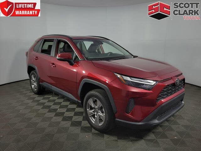 2022 Toyota RAV4 XLE FWD