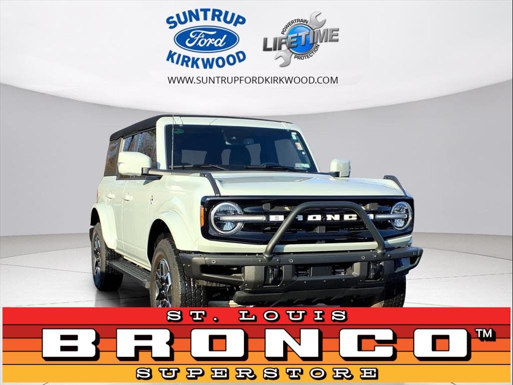 2023 Ford Bronco Outer Banks Advanced 4-Door 4WD