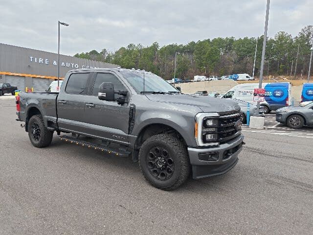 2023 Ford F-250 Super Duty Lariat Crew Cab 4WD