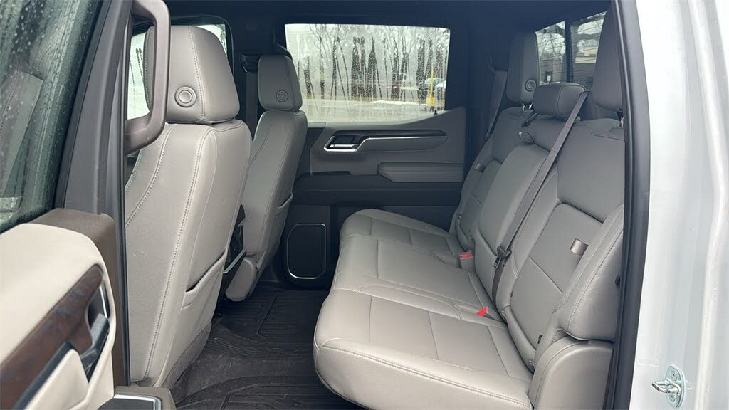 2023 GMC Sierra 1500 SLT Crew Cab 4WD