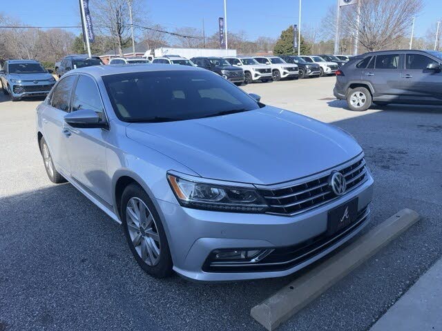 2017 Volkswagen Passat 1.8T SE