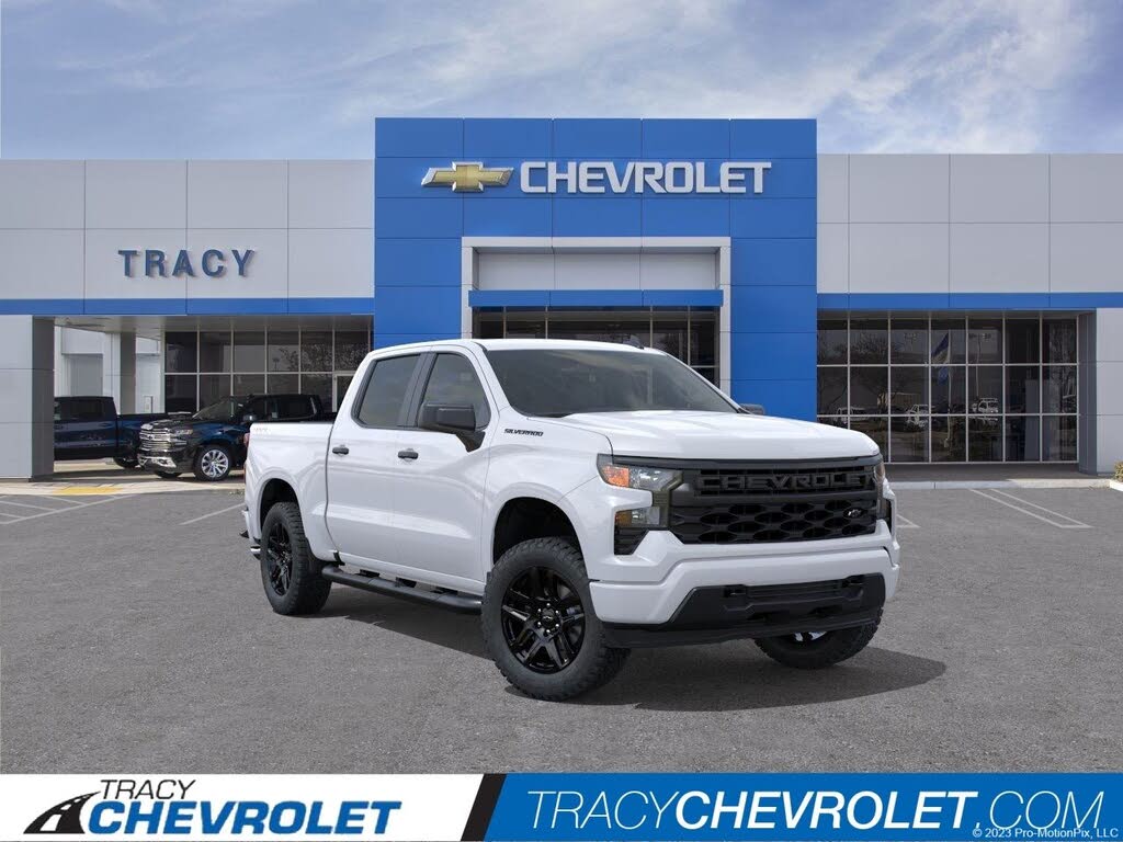 2026 Chevrolet Silverado 1500 Custom Crew Cab 4WD