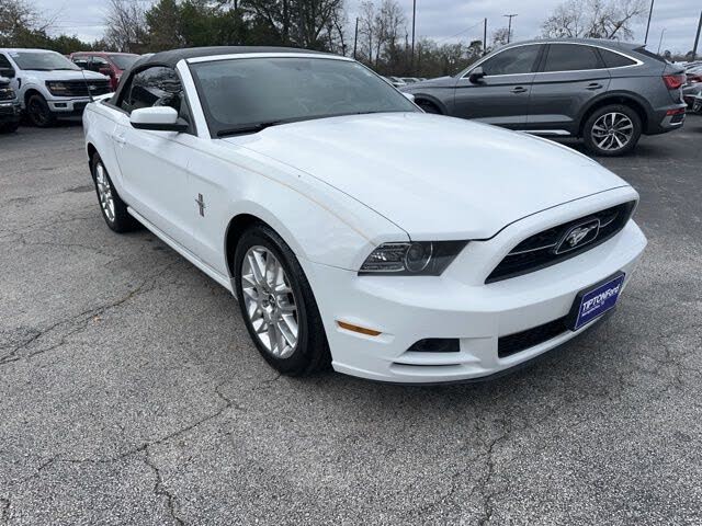 2014 Ford Mustang V6 Premium Convertible RWD