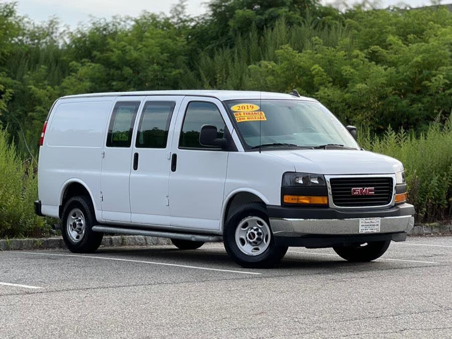 2019 GMC Savana Cargo 2500 RWD