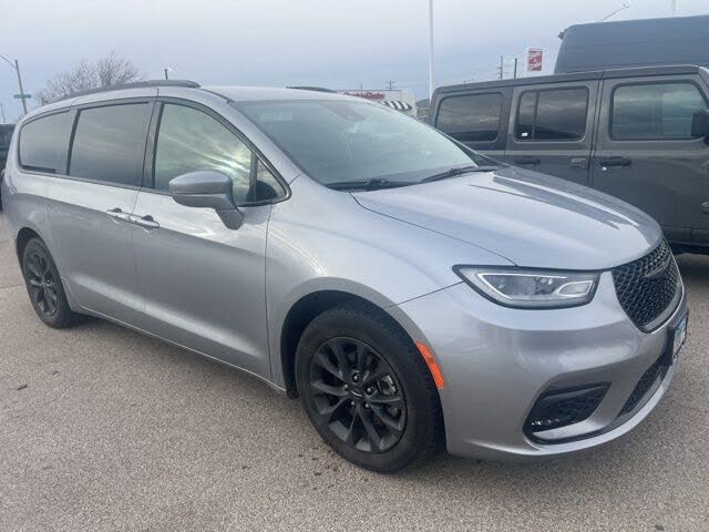 2021 Chrysler Pacifica Touring L FWD