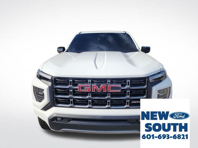 2024 GMC Canyon AT4 Crew Cab 4WD