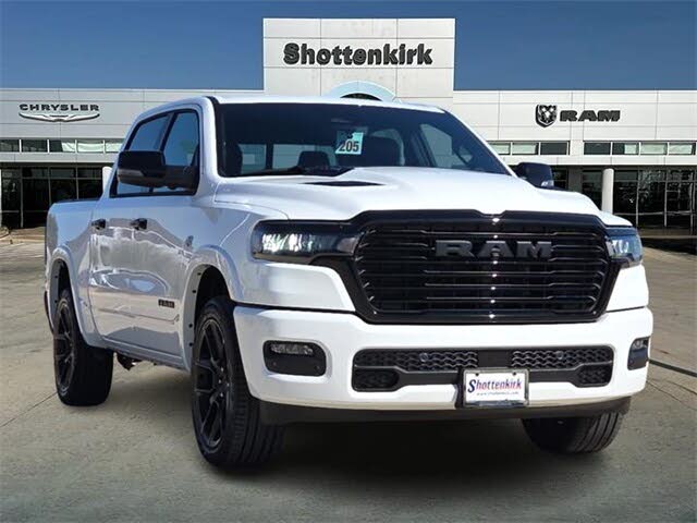 2026 RAM 1500 Laramie Crew Cab 4WD