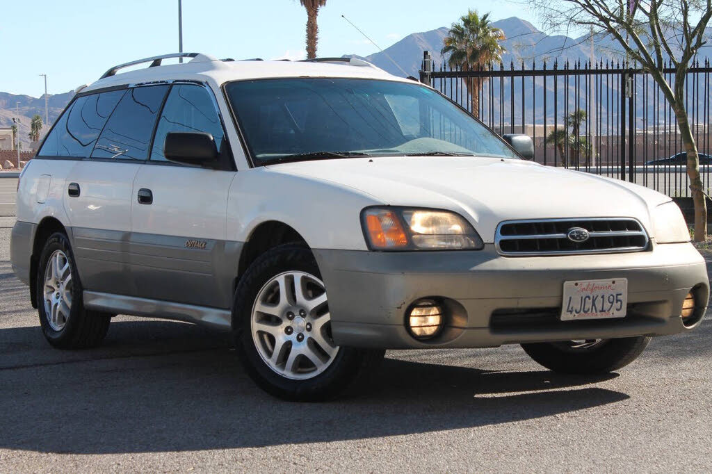 2000 Subaru Outback Base Wagon