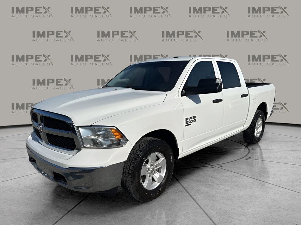 2022 RAM 1500 Classic Tradesman Crew Cab 4WD