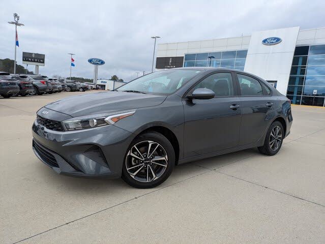 2024 Kia Forte LXS FWD