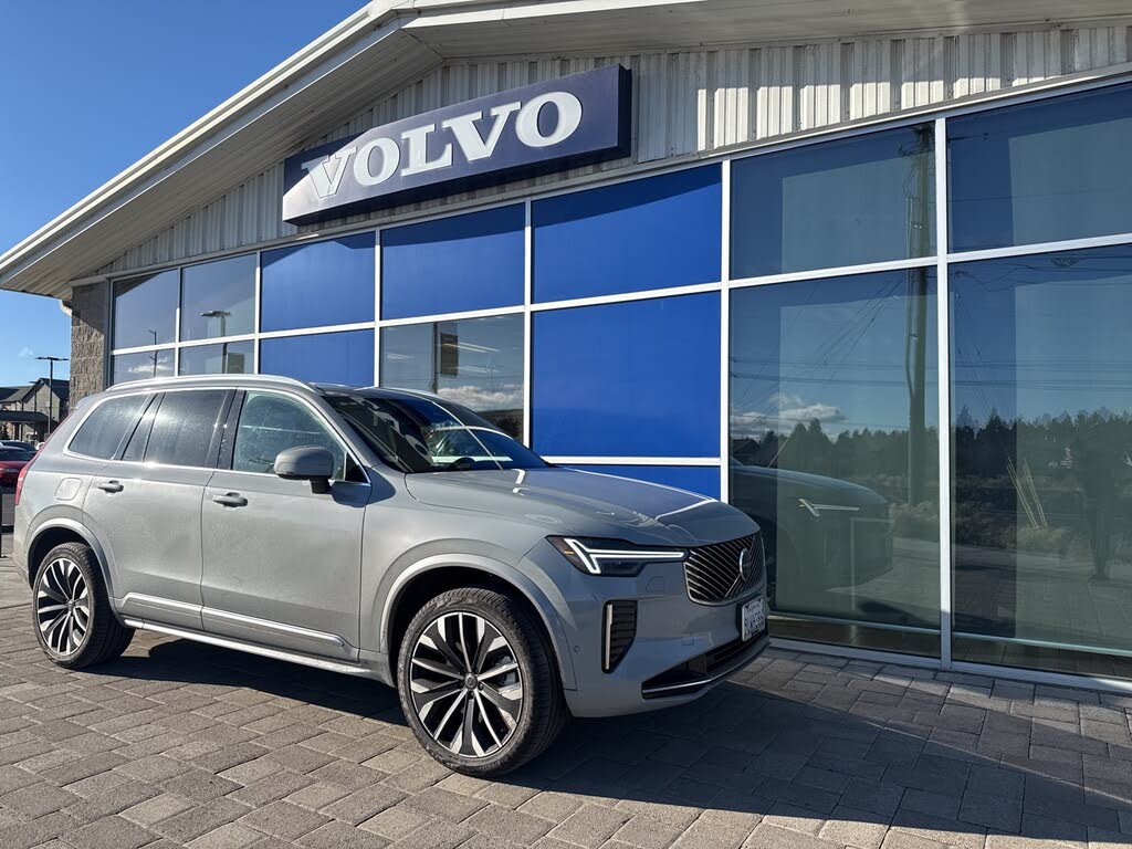 2025 Volvo XC90 Recharge T8 Ultra Bright Theme 7-Passenger eAWD