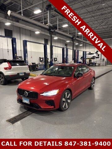 2024 Volvo S60 Recharge T8 Ultimate Dark Theme eAWD