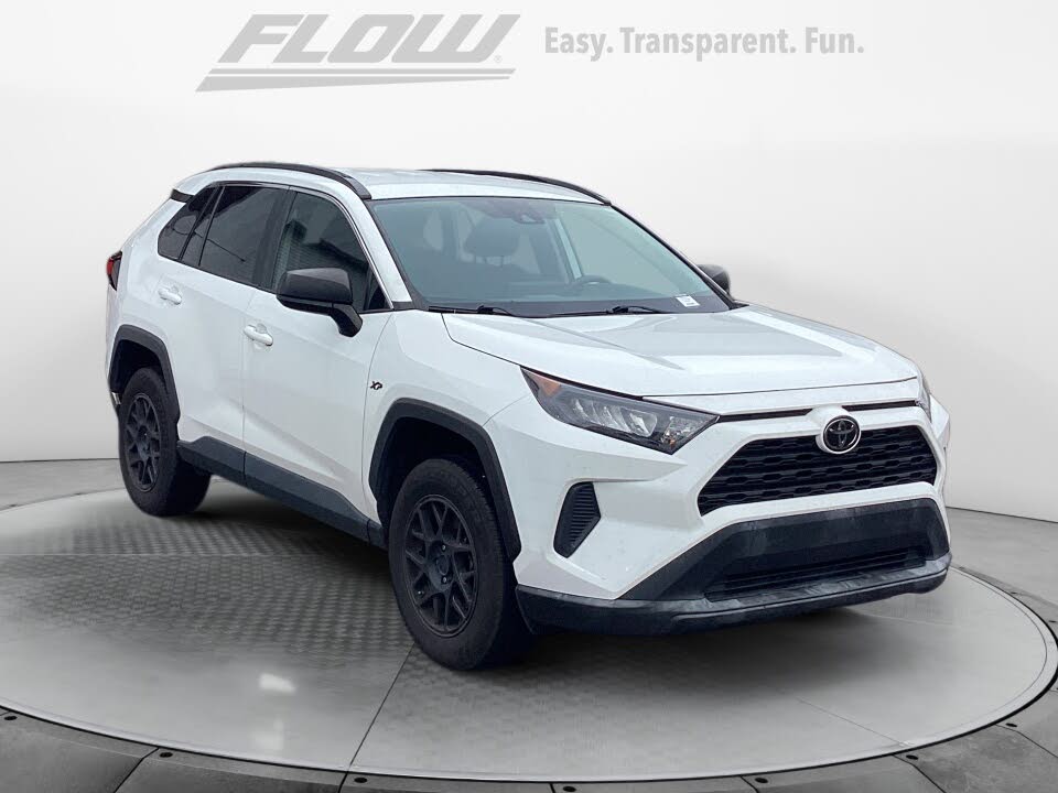 2020 Toyota RAV4 LE FWD