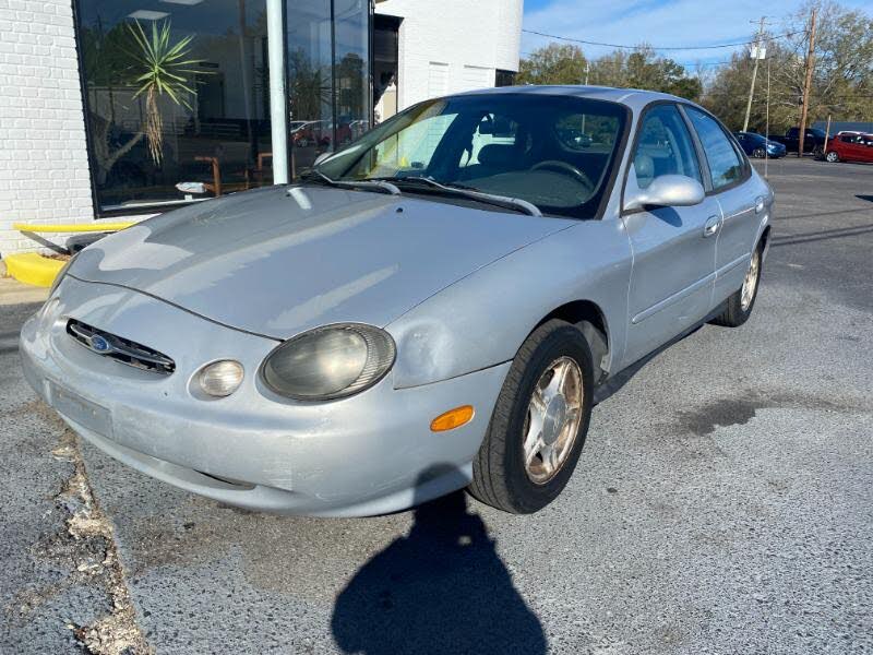 1999 Ford Taurus SE