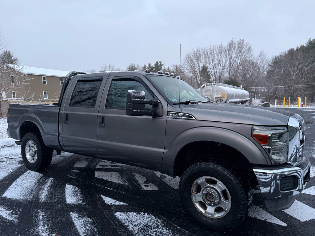 2012 Ford F-250 Super Duty XLT Crew Cab 4WD