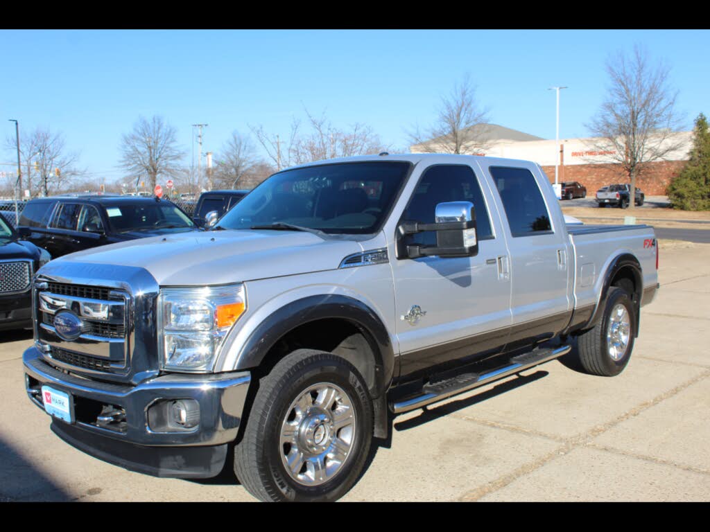 2015 Ford F-250 Super Duty Lariat Crew Cab 4WD