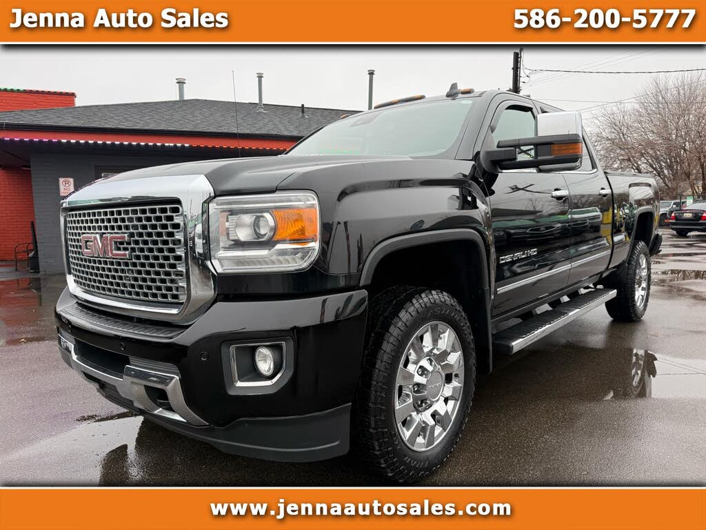 2015 GMC Sierra 2500HD Denali Crew Cab SB 4WD