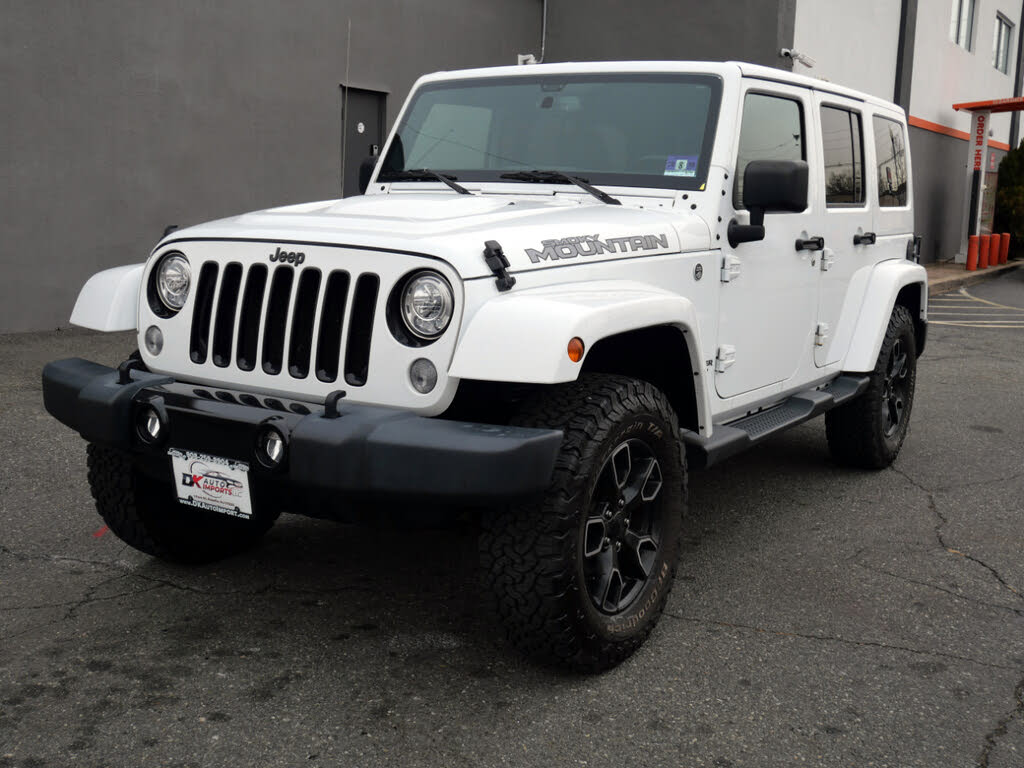 2017 Jeep Wrangler Unlimited Smoky Mountain 4WD