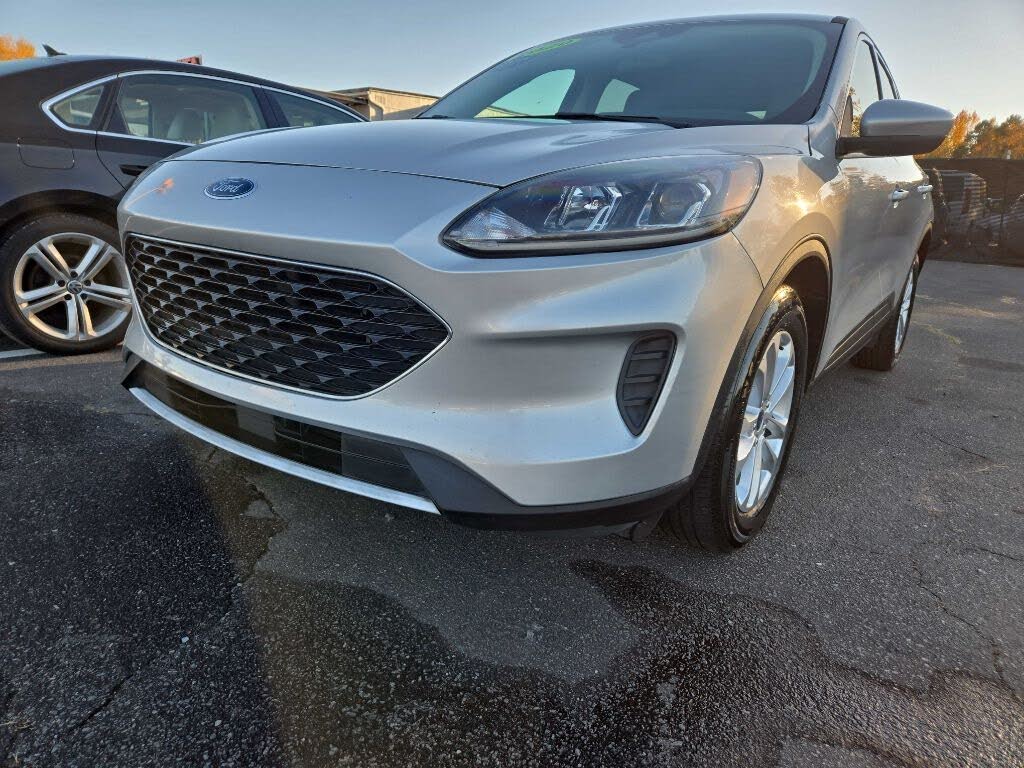 2020 Ford Escape SE FWD