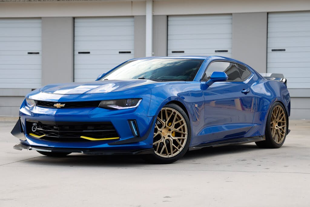 2017 Chevrolet Camaro 2LT Coupe RWD