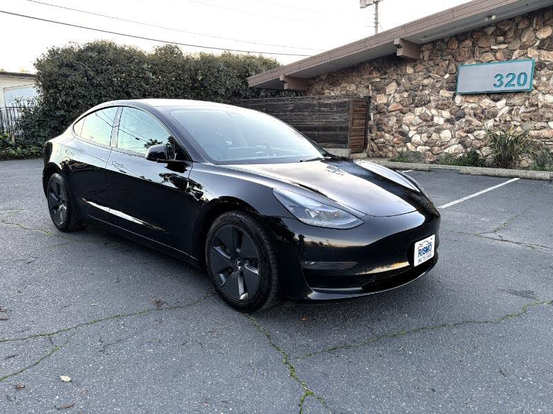 2022 Tesla Model 3 RWD