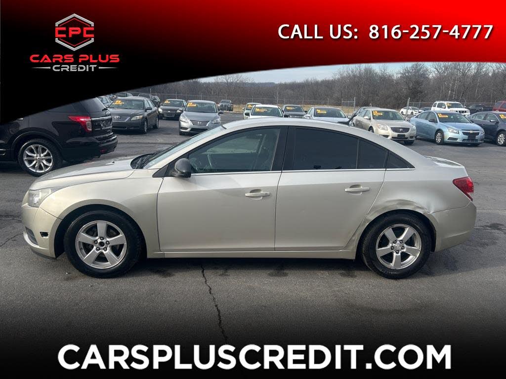 2013 Chevrolet Cruze 1LT Sedan FWD