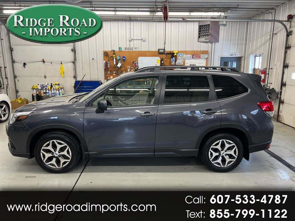 2023 Subaru Forester Premium Crossover AWD