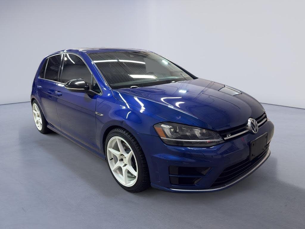 2016 Volkswagen Golf R 4-Door AWD