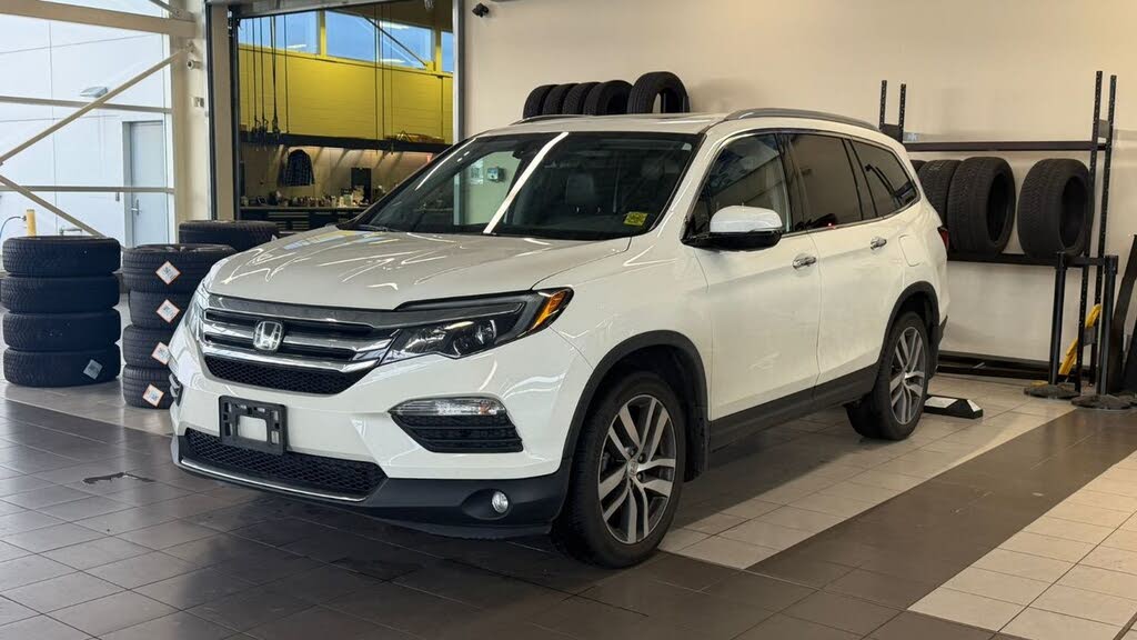 2017 Honda Pilot Touring AWD