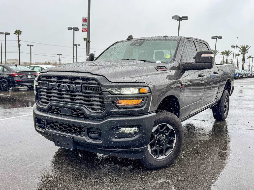 2025 RAM 2500 Tradesman Crew Cab 4WD