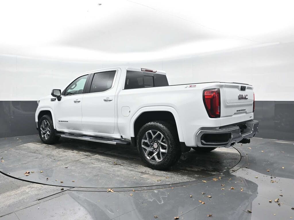 2026 GMC Sierra 1500 SLT Crew Cab 4WD