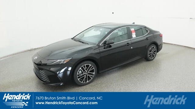 2026 Toyota Camry XLE FWD