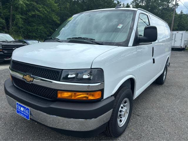 2025 Chevrolet Express Cargo 2500 RWD