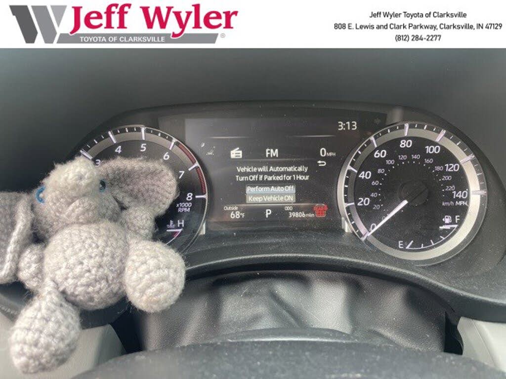 2024 Toyota Highlander LE AWD