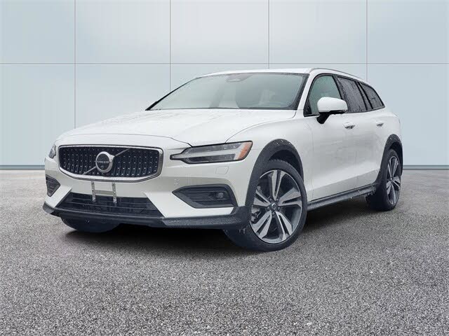 2025 Volvo V60 Cross Country B5 Plus AWD