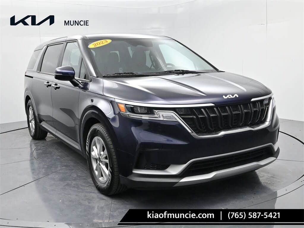 2023 Kia Carnival LX FWD