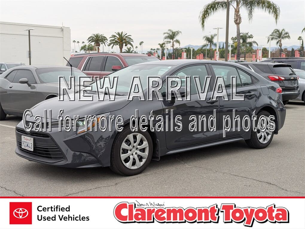 2025 Toyota Corolla LE FWD