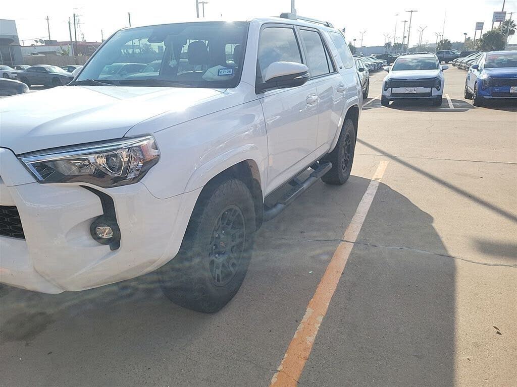 2022 Toyota 4Runner SR5 Premium RWD