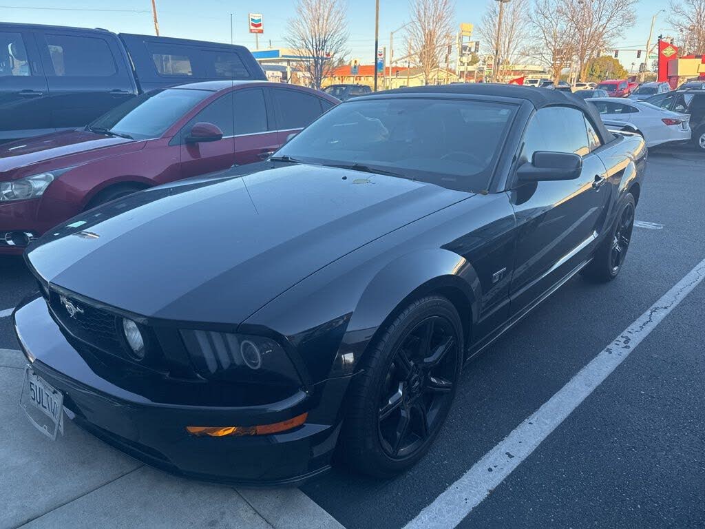 2006 Ford Mustang GT Deluxe Convertible RWD