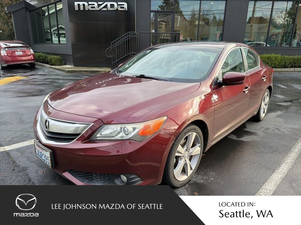 2013 Acura ILX 2.0L FWD with Technology Package