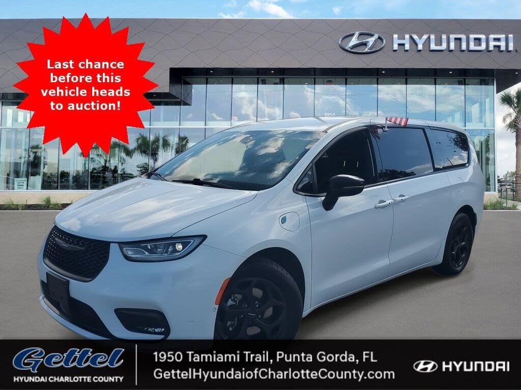 2024 Chrysler Pacifica Hybrid S Appearance FWD