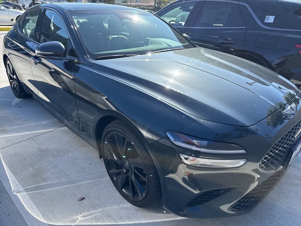2023 Genesis G70 2.0T RWD