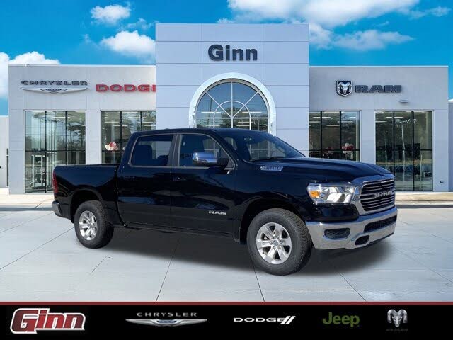 2024 RAM 1500 Laramie Crew Cab 4WD