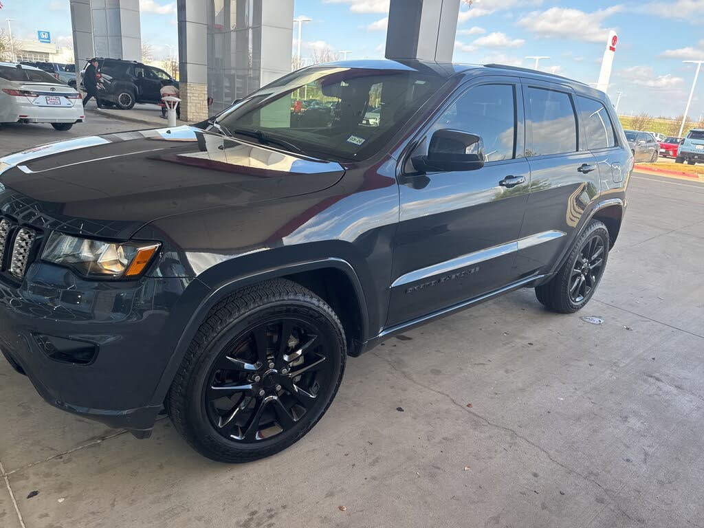 2018 Jeep Grand Cherokee Altitude 4WD