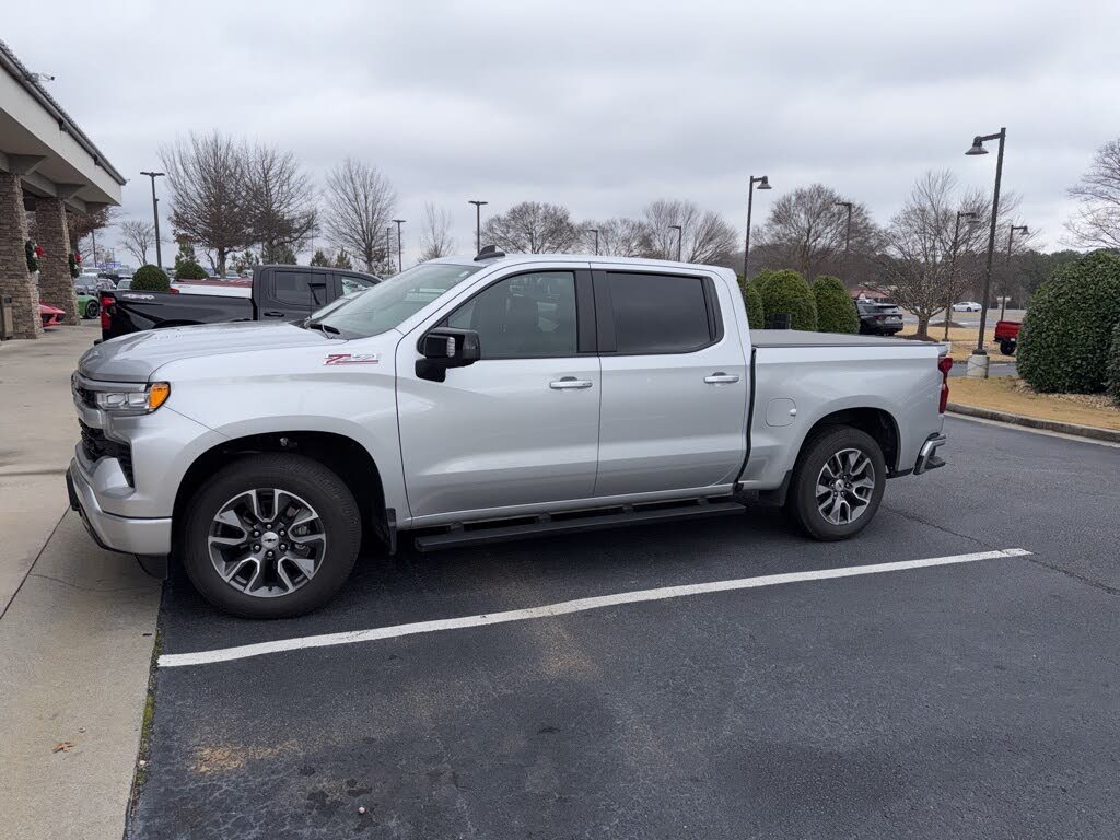 2022 Chevrolet Silverado 1500 RST Crew Cab 4WD