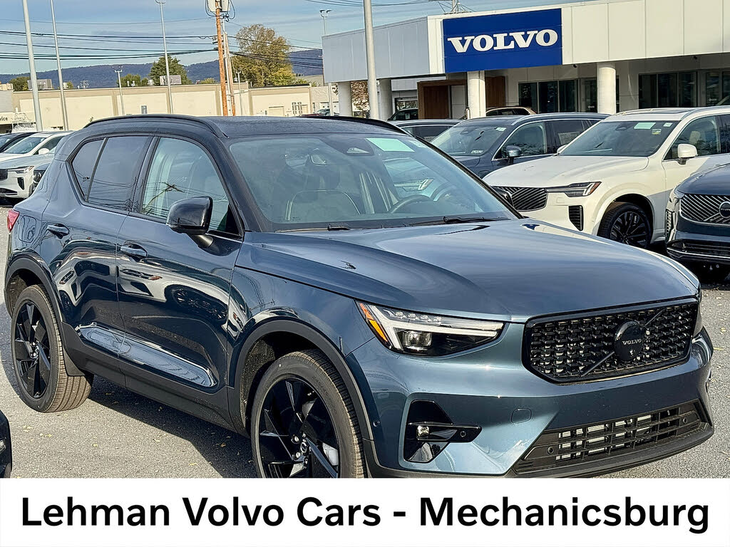 2026 Volvo XC40 B5 Ultra Black Edition AWD